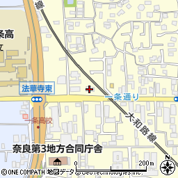 ファミリーマート奈良法蓮店周辺の地図