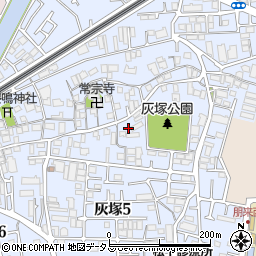 大阪府大東市灰塚周辺の地図