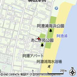 三重県津市柳山津興319-12周辺の地図