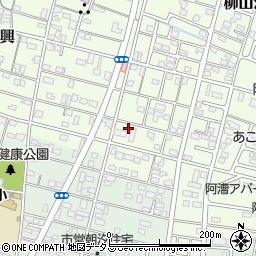 三重県津市柳山津興345-1周辺の地図