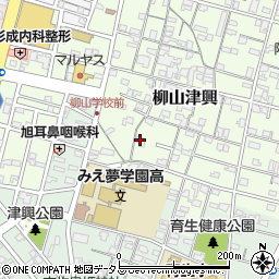三重県津市柳山津興1440-1周辺の地図