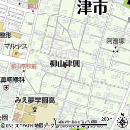 三重県津市柳山津興1472周辺の地図