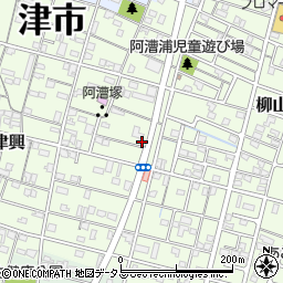 三重県津市柳山津興645周辺の地図