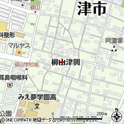 三重県津市柳山津興1467周辺の地図