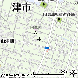 三重県津市柳山津興642周辺の地図