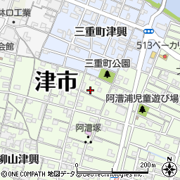 三重県津市柳山津興592-3周辺の地図