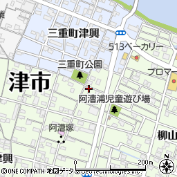 三重県津市柳山津興586-2周辺の地図