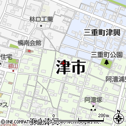 三重県津市柳山津興1629-5周辺の地図