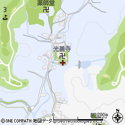 三重県津市片田薬王寺町618周辺の地図