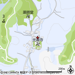 三重県津市片田薬王寺町636周辺の地図