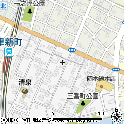 三重県津市南丸之内12-34周辺の地図