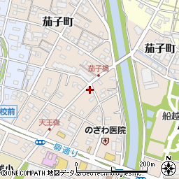 内山建築周辺の地図