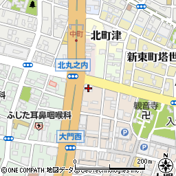 三十三銀行津支店周辺の地図