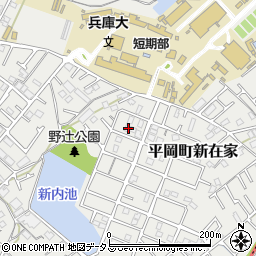 兵庫県加古川市平岡町新在家2066-24周辺の地図