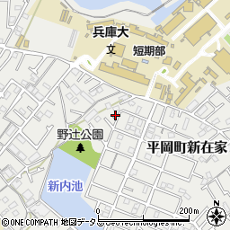 兵庫県加古川市平岡町新在家2066-70周辺の地図