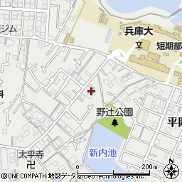 兵庫県加古川市平岡町新在家2121-6周辺の地図