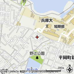 兵庫県加古川市平岡町新在家2108-18周辺の地図