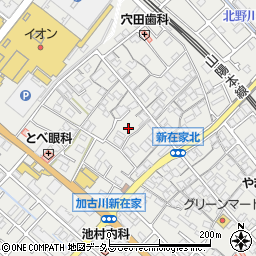 兵庫県加古川市平岡町新在家530-7周辺の地図