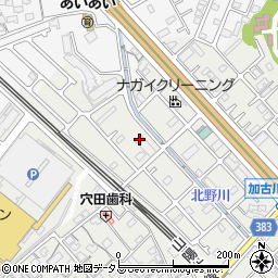 兵庫県加古川市平岡町新在家825-2周辺の地図