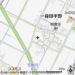 三重県津市一身田平野472周辺の地図