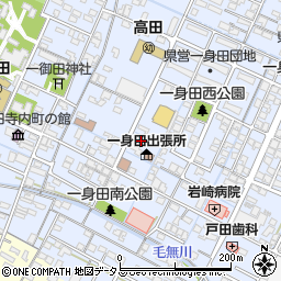 一身田公民館周辺の地図