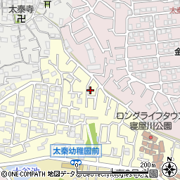 大阪府寝屋川市太秦緑が丘7-18周辺の地図