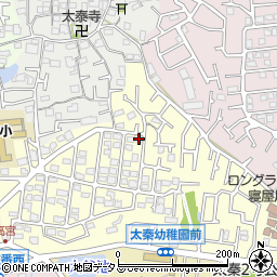 大阪府寝屋川市太秦緑が丘11-5周辺の地図