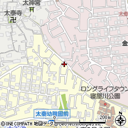 大阪府寝屋川市太秦緑が丘7-21周辺の地図