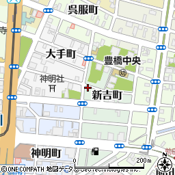 愛知県豊橋市新吉町26周辺の地図