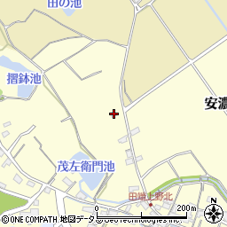 三重県津市安濃町田端上野647-2周辺の地図