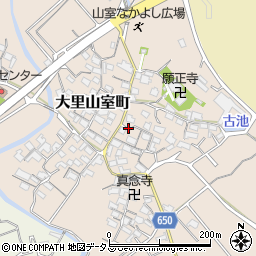 三重県津市大里山室町周辺の地図