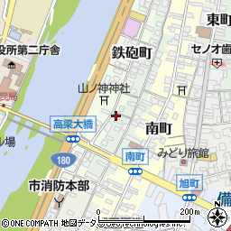 岡山県高梁市鉄砲町73周辺の地図