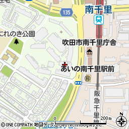 グランファースト千里桃山台８号棟周辺の地図