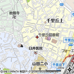 大阪府吹田市千里丘上18-22周辺の地図