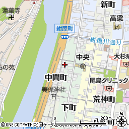 岡山県高梁市中間町7-2周辺の地図
