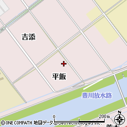 愛知県豊川市篠束町平飯周辺の地図
