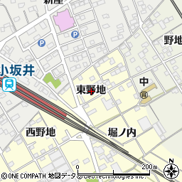 愛知県豊川市平井町東野地周辺の地図