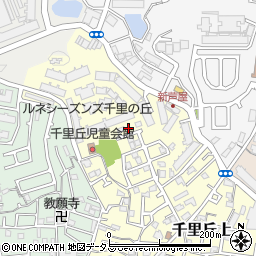 大阪府吹田市千里丘上31-38周辺の地図