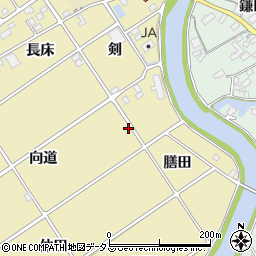 愛知県豊川市御津町御馬向道176周辺の地図