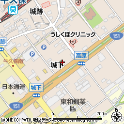 愛知県豊川市牛久保町城下28-1周辺の地図