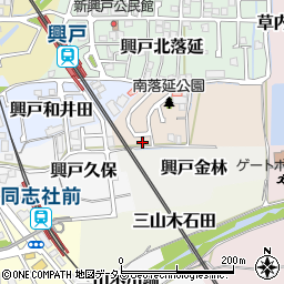 京都府京田辺市興戸南落延25-17周辺の地図