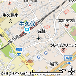 愛知県豊川市牛久保町城跡61周辺の地図