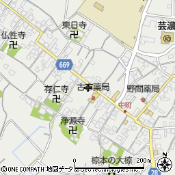 三重県津市芸濃町椋本642周辺の地図