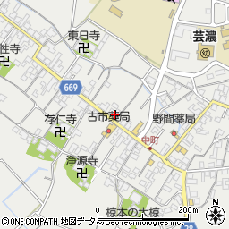 三重県津市芸濃町椋本621-1周辺の地図