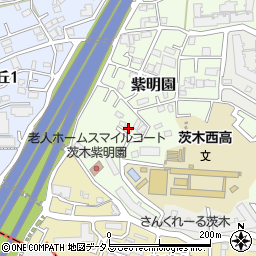 大阪府茨木市紫明園11-3周辺の地図