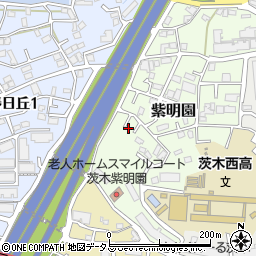大阪府茨木市紫明園9-24周辺の地図