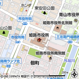 姫路市役所報道関係　読売新聞記者席周辺の地図