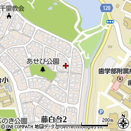 大阪府吹田市藤白台2丁目26-6周辺の地図