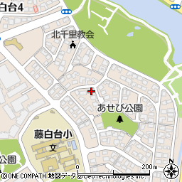 大阪府吹田市藤白台2丁目23-6周辺の地図