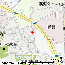 京都府京田辺市薪里ノ内63-12周辺の地図